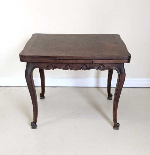 Small old french oak Louis xv dining table